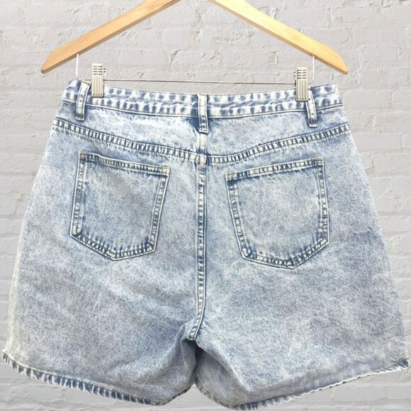 Vintage Acid Wash Denim Shorts Diagonal Button Fly High Rise M/L 🦋✨ - Picture 3 of 11